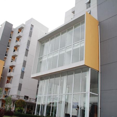 Nature Inn Aeropolis Ar3 Tangerang Eksteriør billede