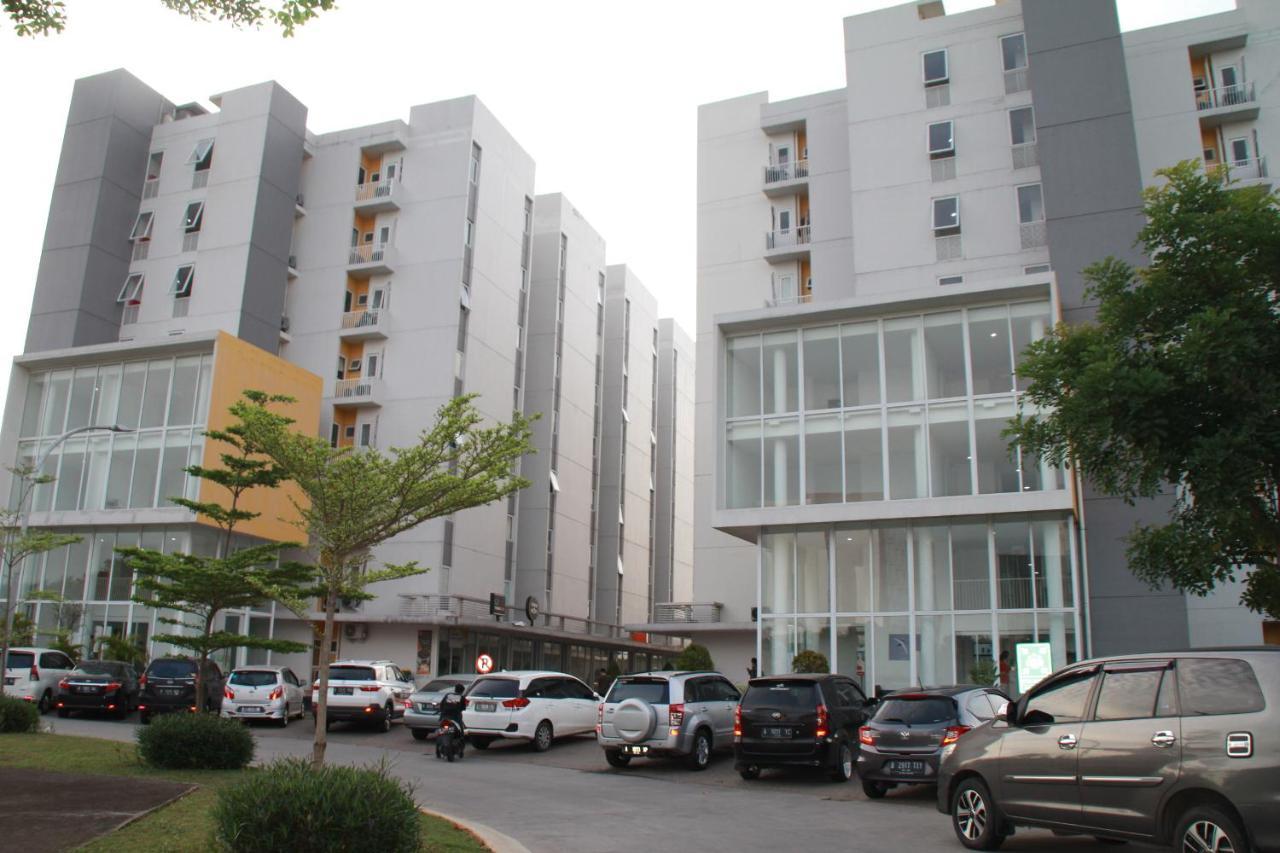 Nature Inn Aeropolis Ar3 Tangerang Eksteriør billede