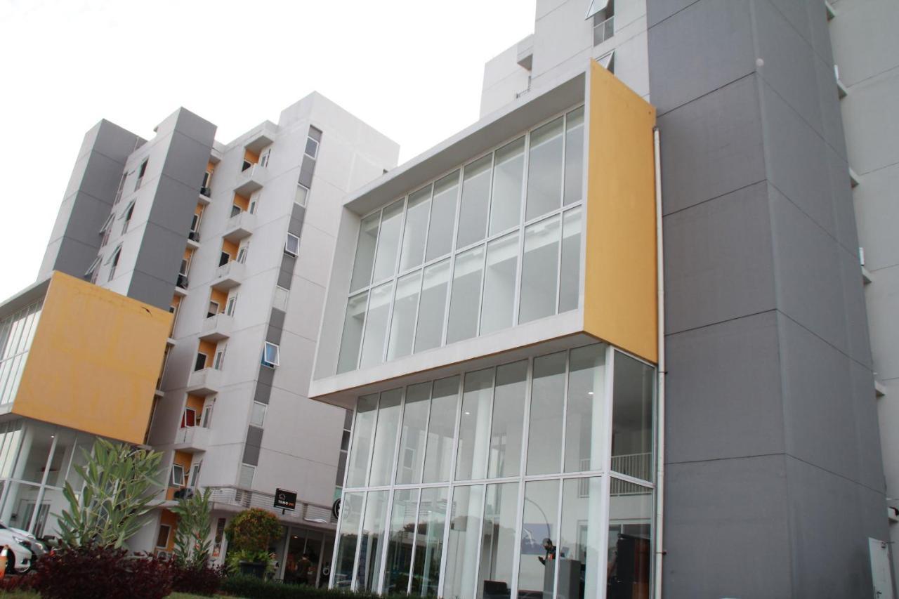 Nature Inn Aeropolis Ar3 Tangerang Eksteriør billede